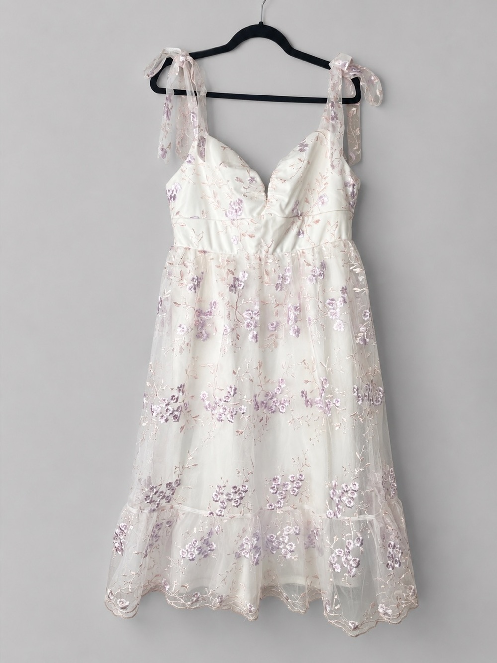 Lulus 🌸 Distinctly Sweet White Floral Embroidered | Bridgerton-Vibes - Picture 2 of 15